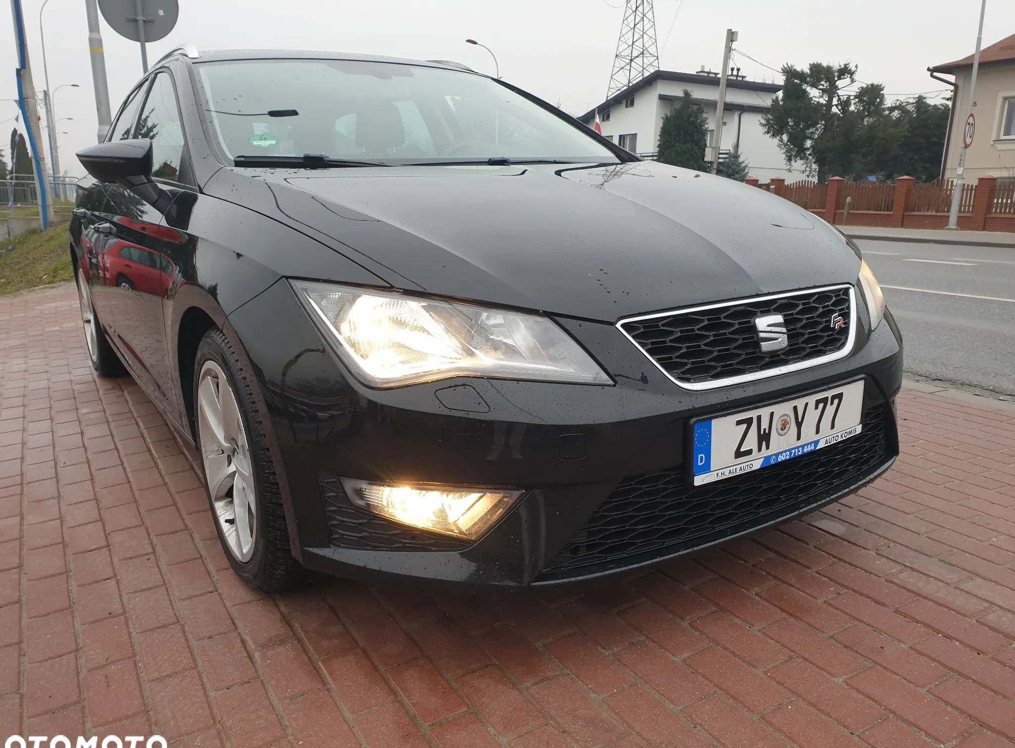 Seat Leon cena 45900 przebieg: 114634, rok produkcji 2015 z Rzeszów małe 742